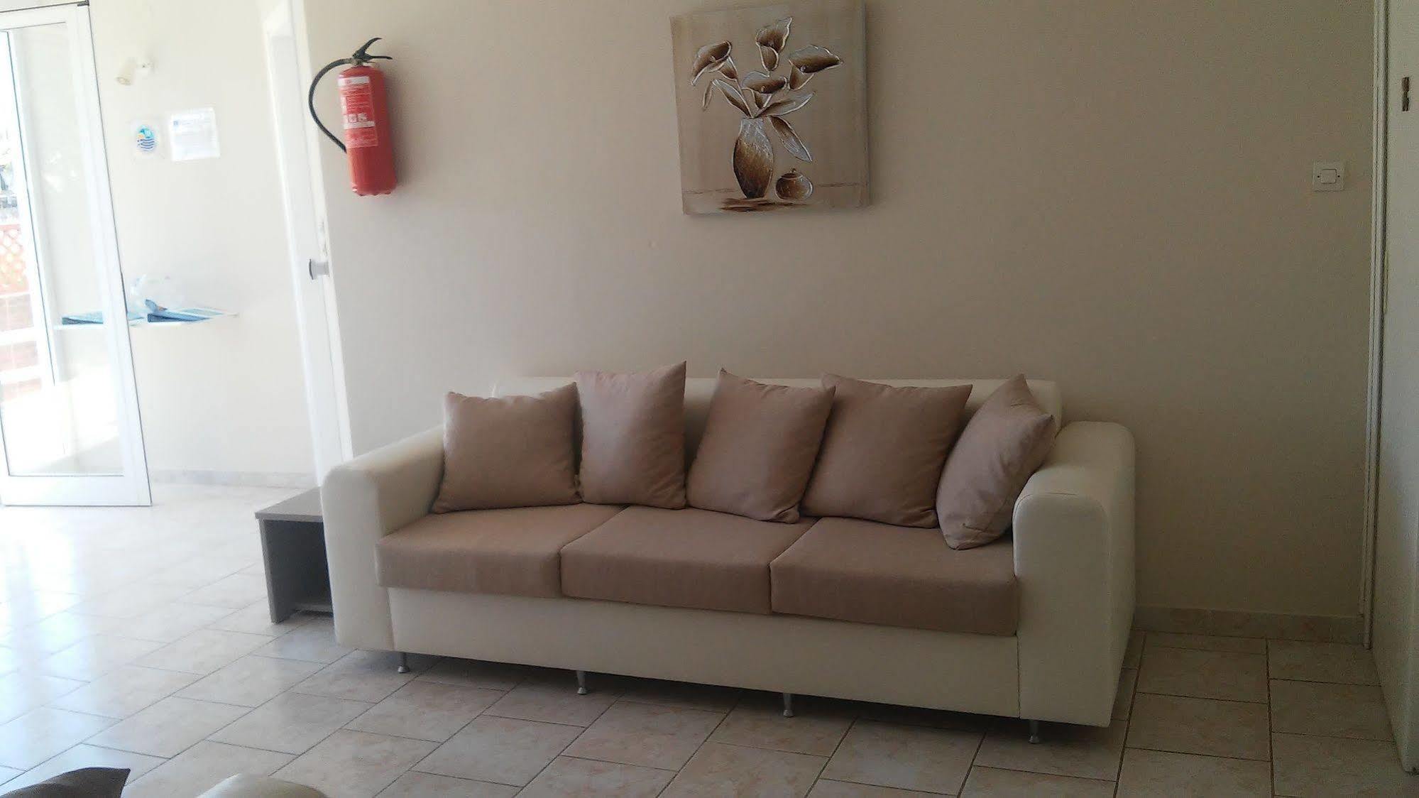 Dimitra Apartments Goúvai Luaran gambar