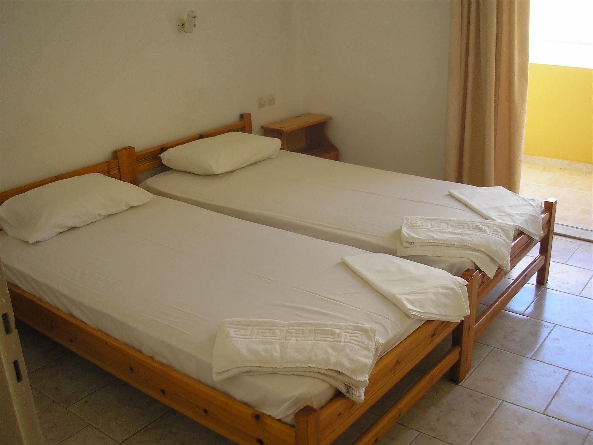 Dimitra Apartments Goúvai Luaran gambar
