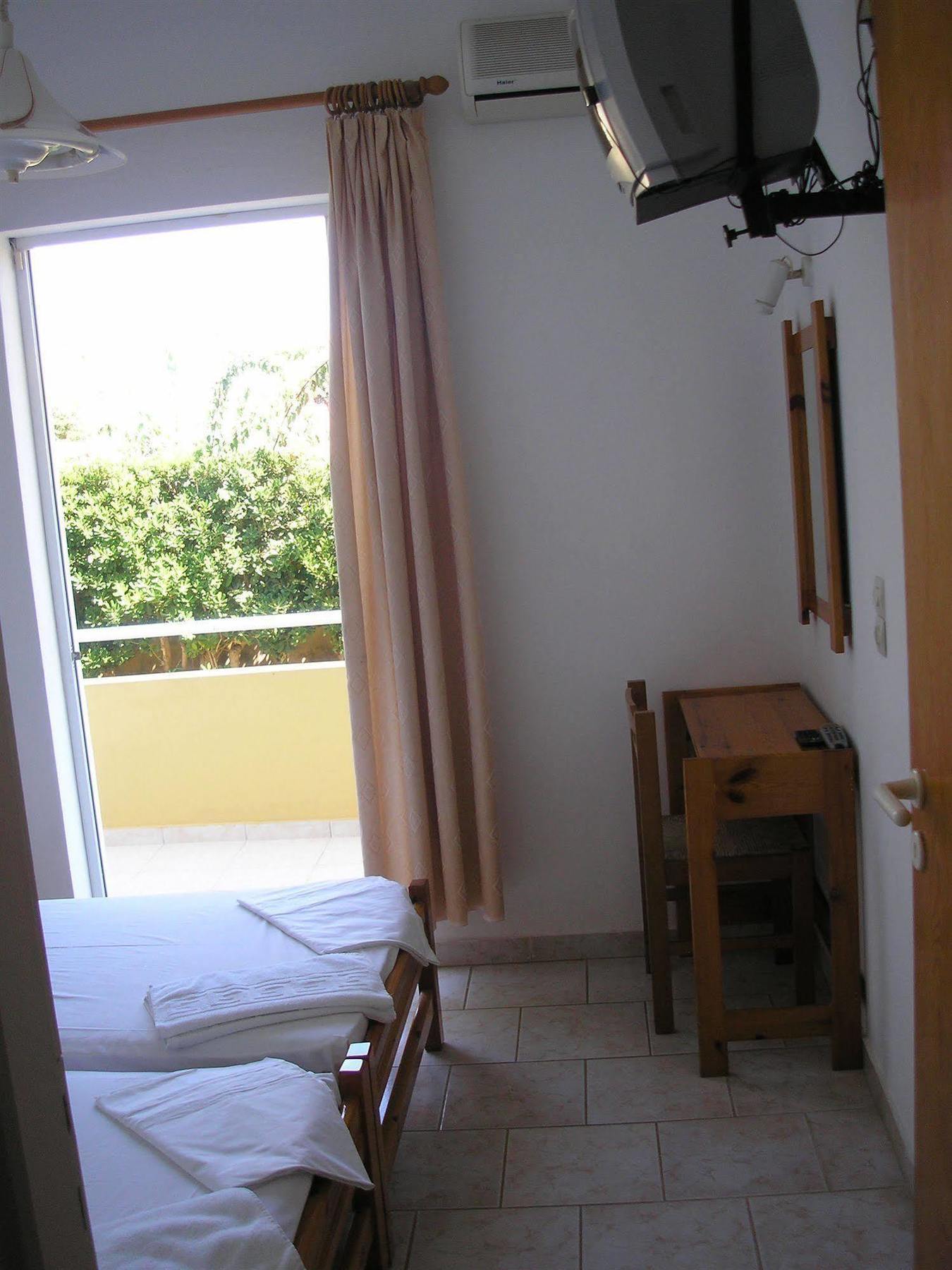 Dimitra Apartments Goúvai Luaran gambar
