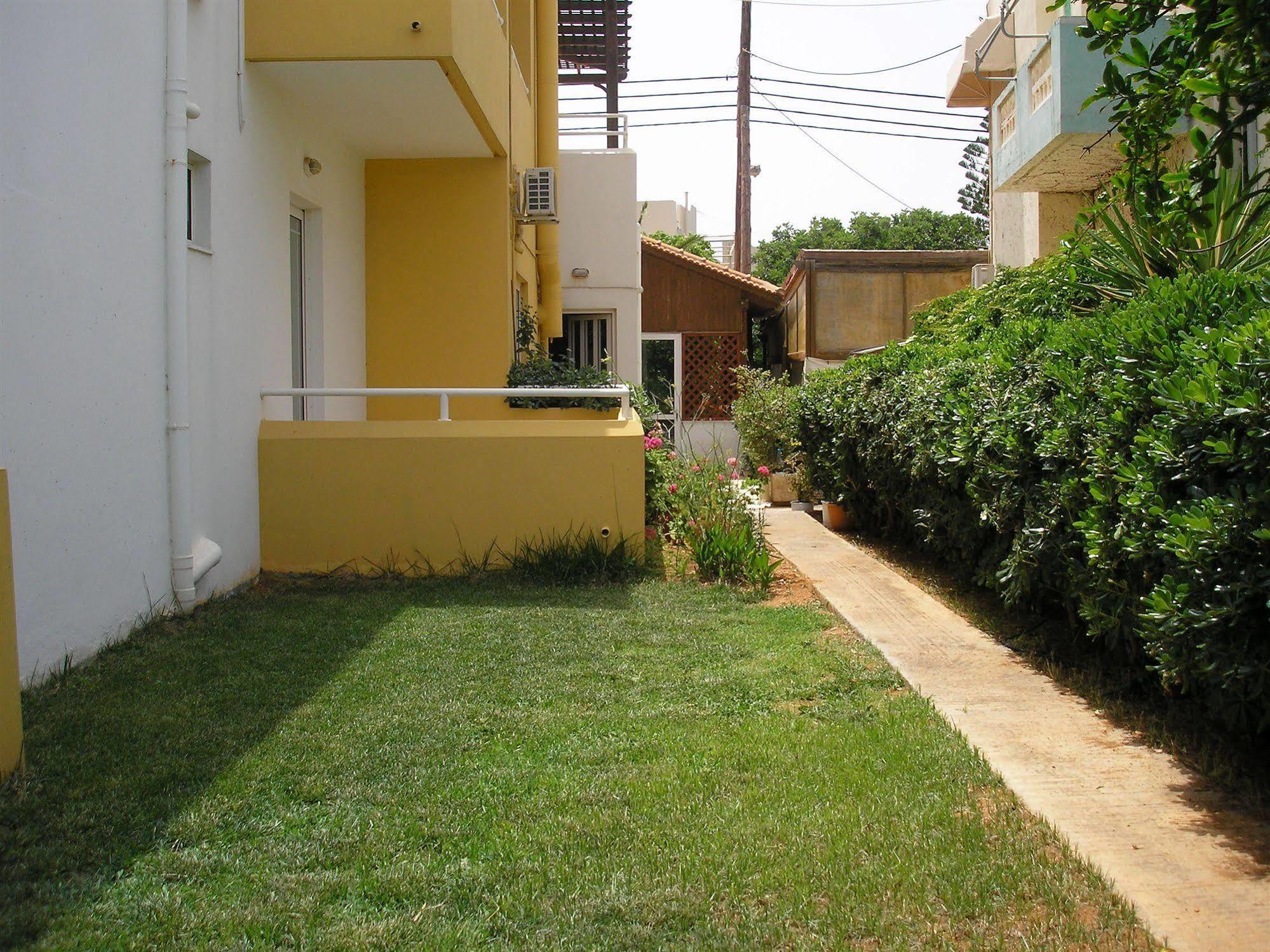Dimitra Apartments Goúvai Luaran gambar