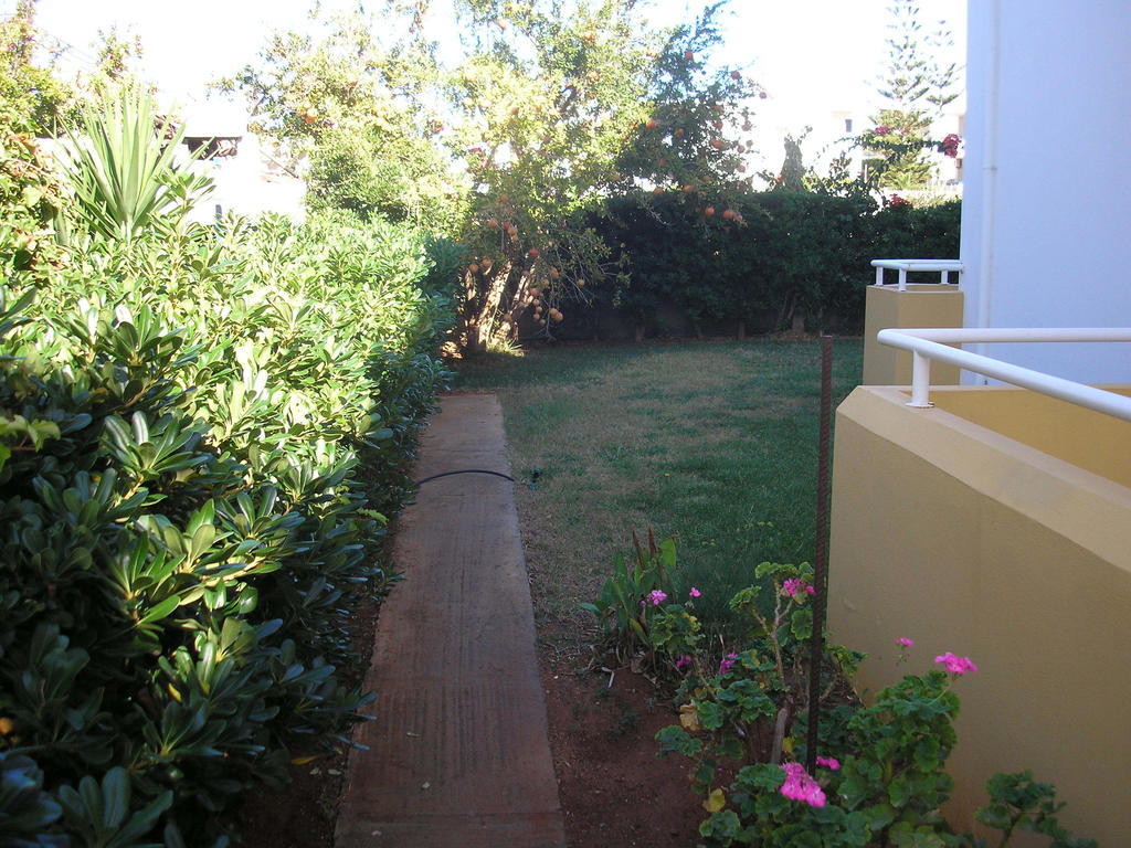 Dimitra Apartments Goúvai Luaran gambar